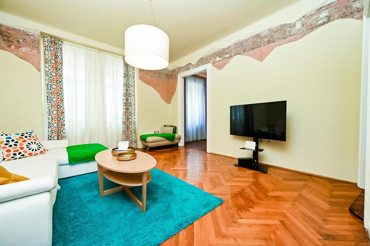 '2R' City Center Holidays And Workstays Rijeka Exteriér fotografie